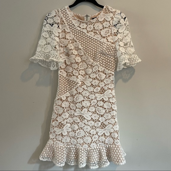 Lulu’s Lace Mini Dress - Picture 3 of 7